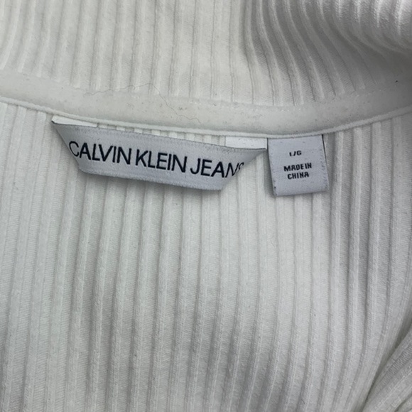 Calvin Klein Zipped Turtleneck Ribbed-Knit Crop Top - Picture 7 of 9